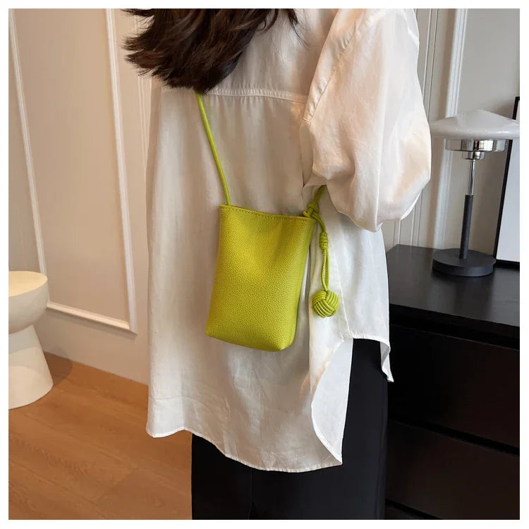 Women Handbags Female Pu Leather Shoulder Bags Luxury Large Capacity Crossbody Bags Solid Flap for Women Portable Phone Purse