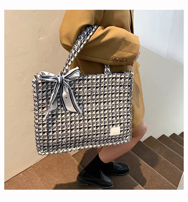 Women’s Tote Bags 2022 Trend New Mass Canvas Shoulder Bags Luxury Designer Handbags Casual Fashion Messenger Bags