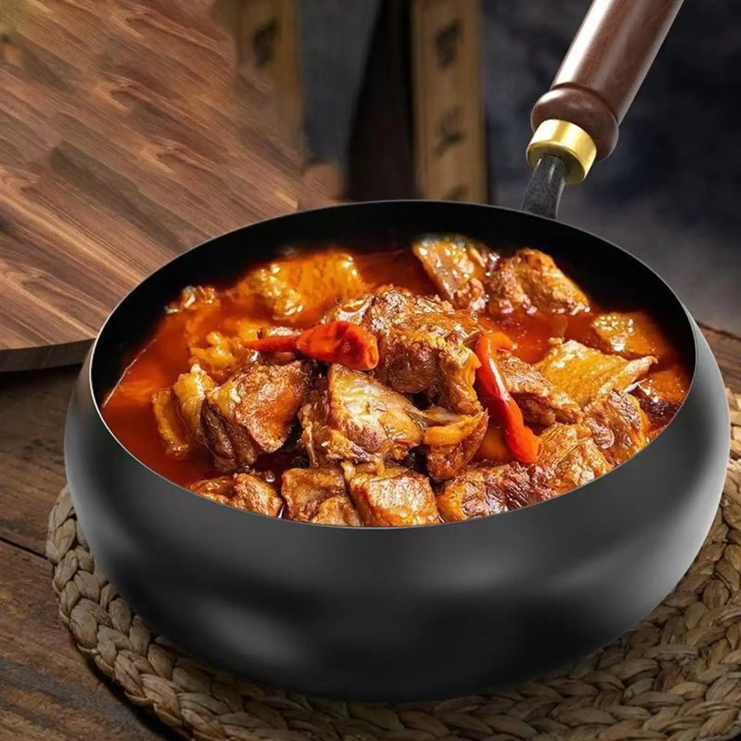 new Cast Iron Skillet Non Coated Camping Cooker Soup Pot Outdoor Cooking Pan Stew Stock Pots Kitchen Dining Bar Household Iron