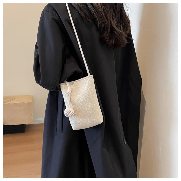 Women Handbags Female Pu Leather Shoulder Bags Luxury Large Capacity Crossbody Bags Solid Flap for Women Portable Phone Purse