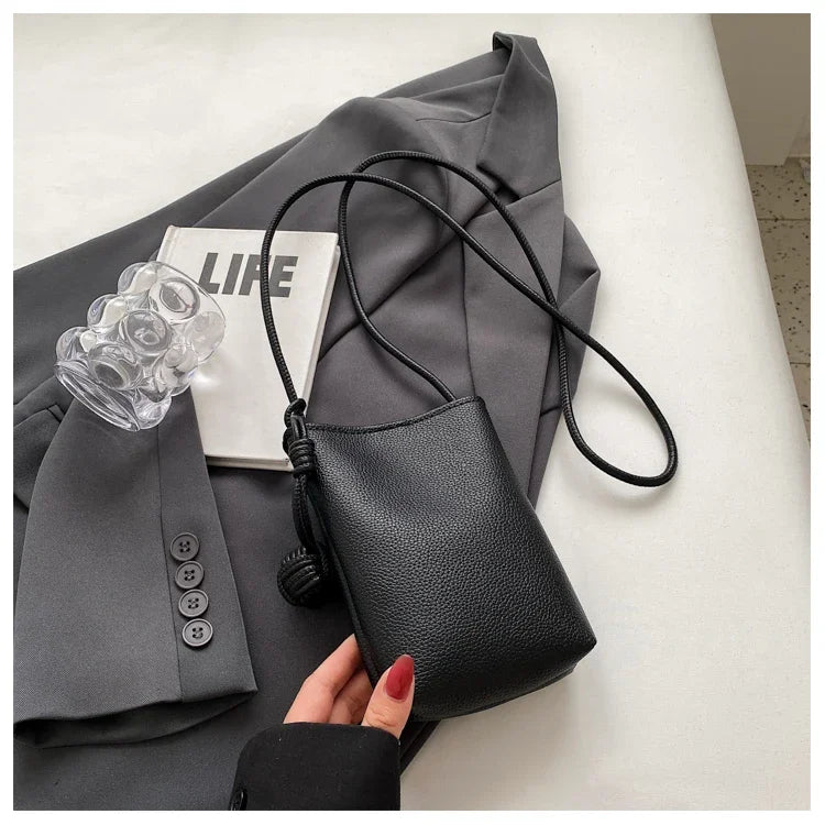 Women Handbags Female Pu Leather Shoulder Bags Luxury Large Capacity Crossbody Bags Solid Flap for Women Portable Phone Purse