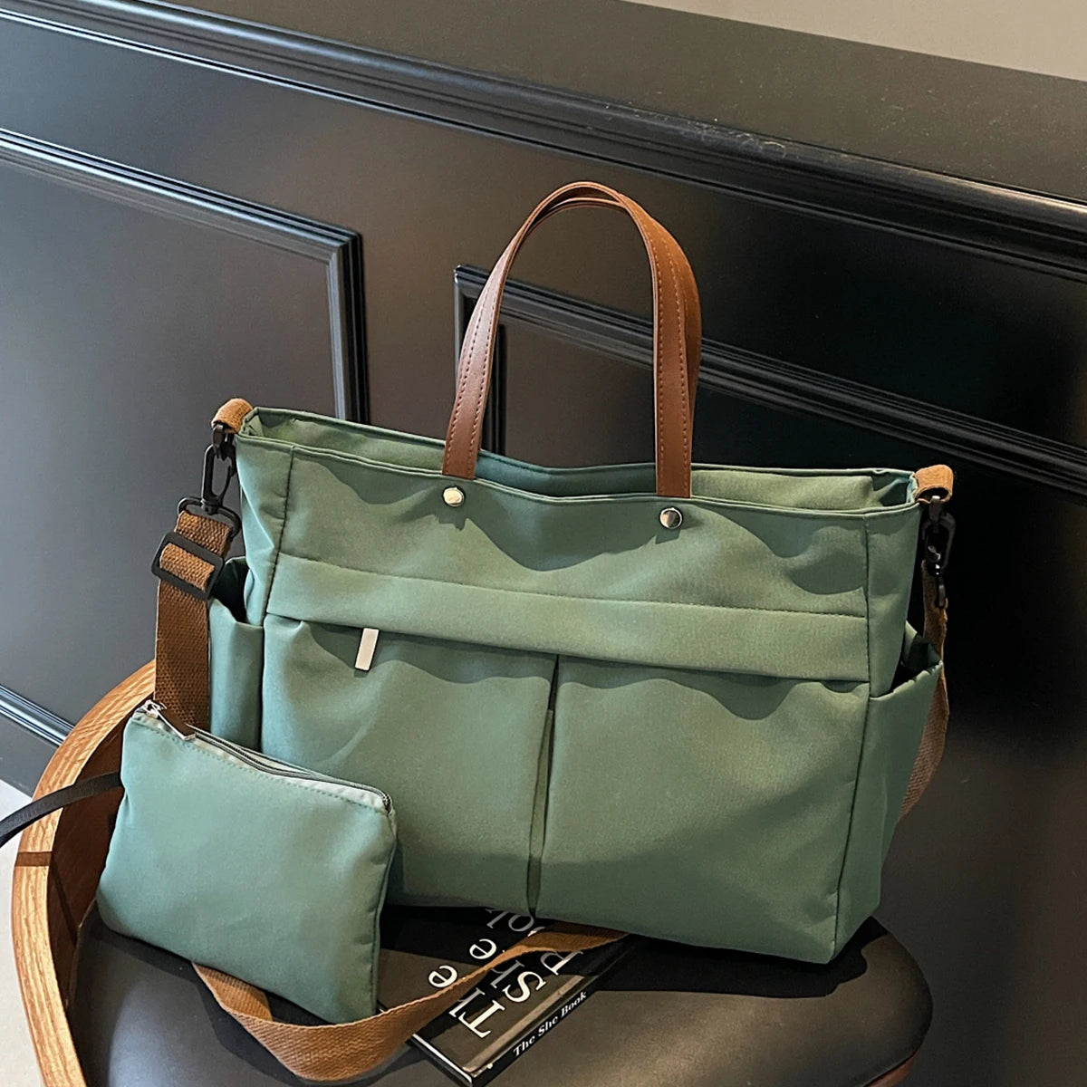 Super Popular Tote Bag for Women Large Capacity 2025 New Computer Mom Commuter Bag Nylon Canvas Bag for Students to Go in Class, Shopping and Mountaineering