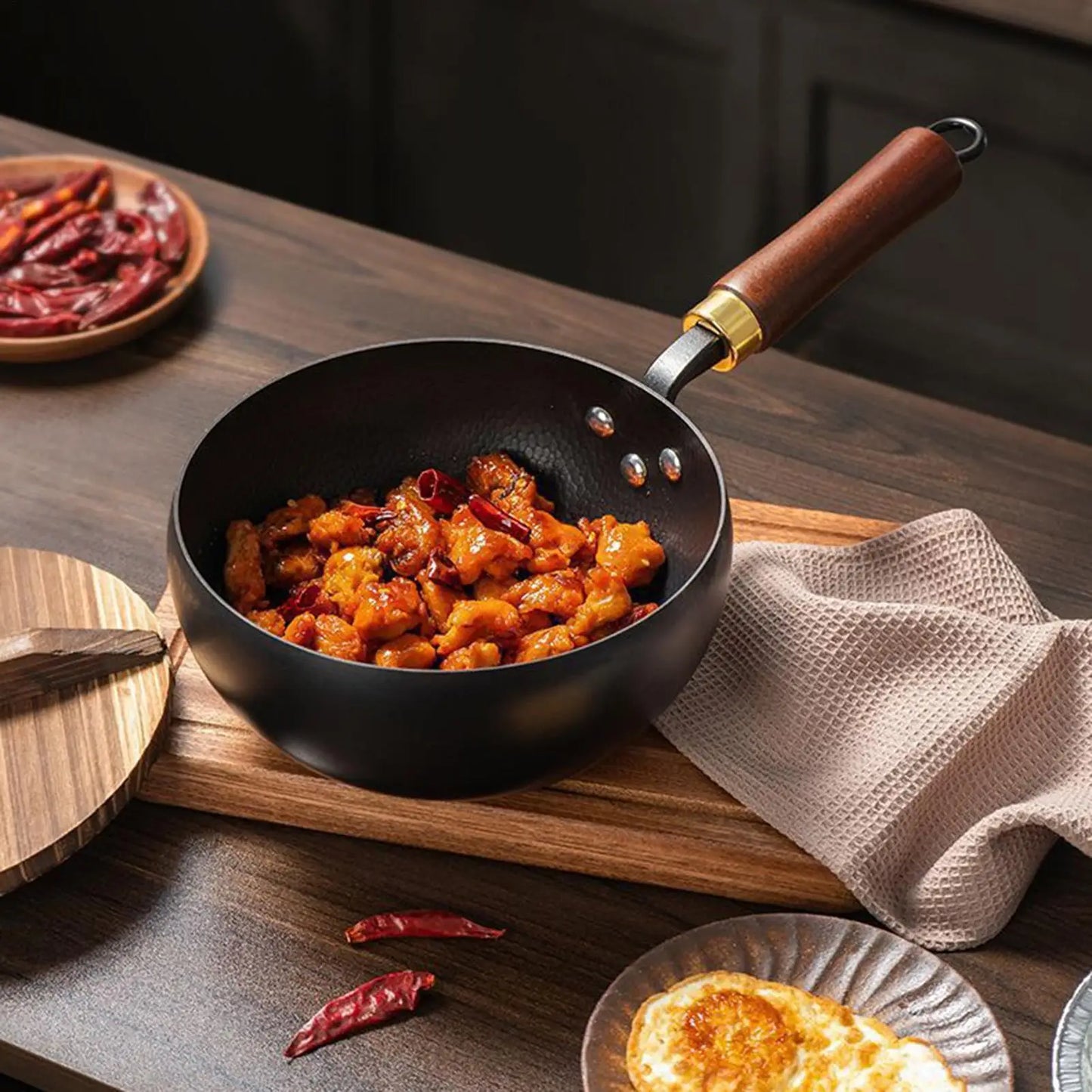 new Cast Iron Skillet Non Coated Camping Cooker Soup Pot Outdoor Cooking Pan Stew Stock Pots Kitchen Dining Bar Household Iron