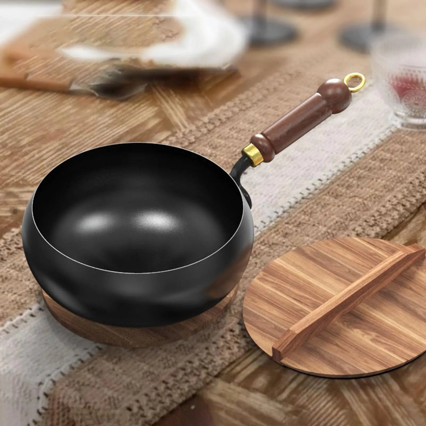 new Cast Iron Skillet Non Coated Camping Cooker Soup Pot Outdoor Cooking Pan Stew Stock Pots Kitchen Dining Bar Household Iron