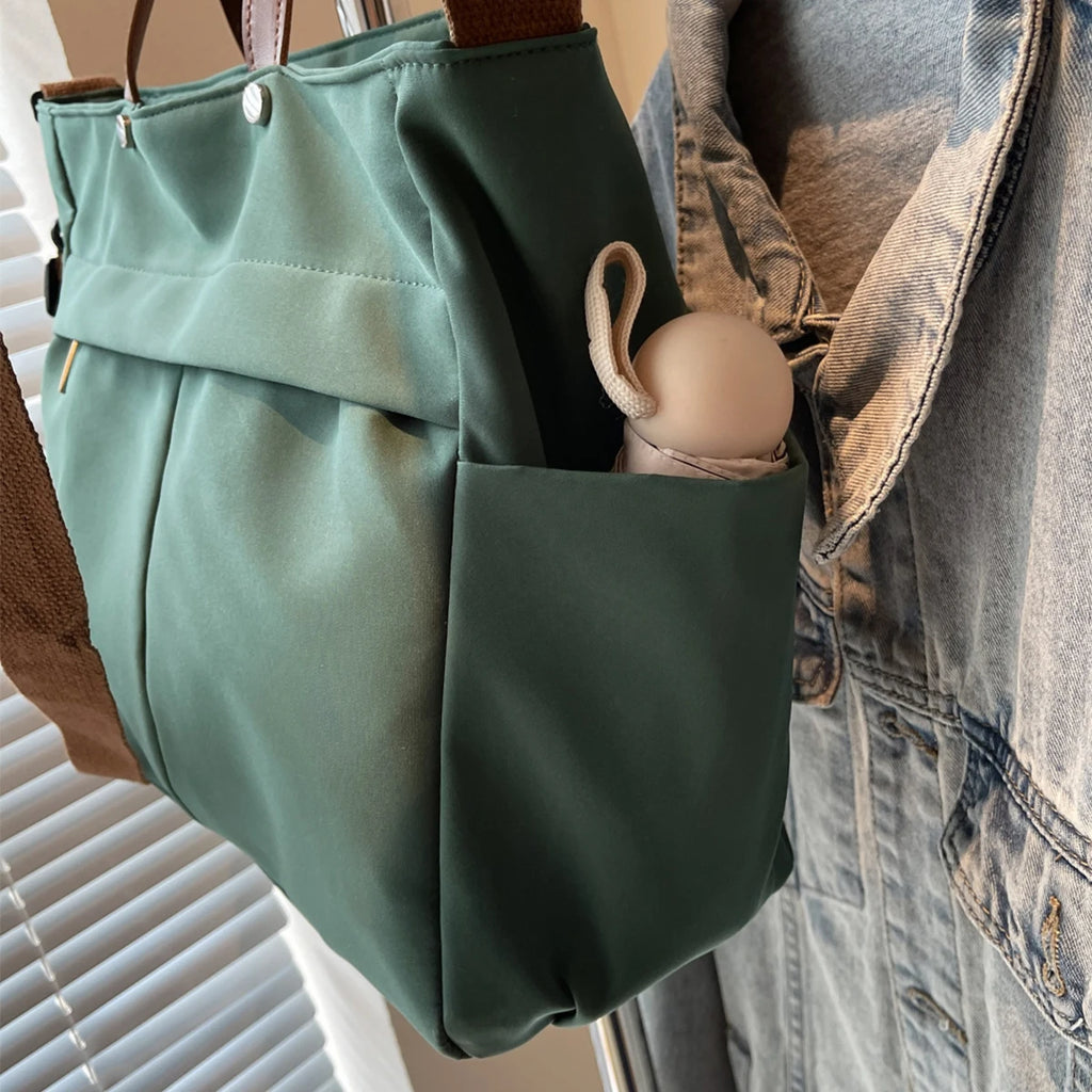 Super Popular Tote Bag for Women Large Capacity 2025 New Computer Mom Commuter Bag Nylon Canvas Bag for Students to Go in Class, Shopping and Mountaineering