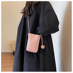Women Handbags Female Pu Leather Shoulder Bags Luxury Large Capacity Crossbody Bags Solid Flap for Women Portable Phone Purse