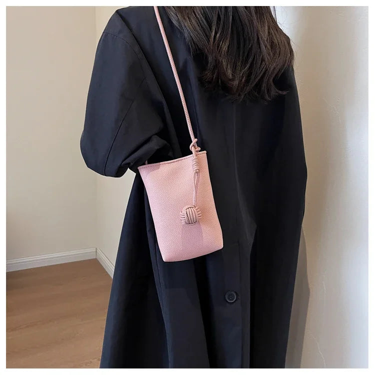 Women Handbags Female Pu Leather Shoulder Bags Luxury Large Capacity Crossbody Bags Solid Flap for Women Portable Phone Purse