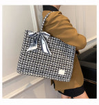 Women’s Tote Bags 2022 Trend New Mass Canvas Shoulder Bags Luxury Designer Handbags Casual Fashion Messenger Bags