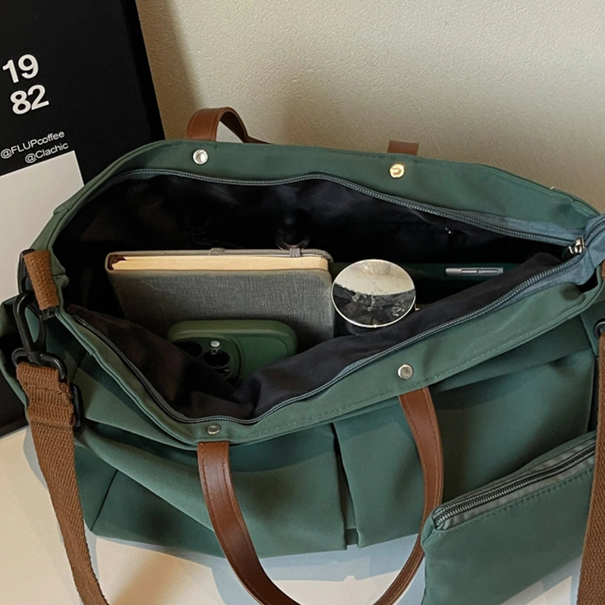 Super Popular Tote Bag for Women Large Capacity 2025 New Computer Mom Commuter Bag Nylon Canvas Bag for Students to Go in Class, Shopping and Mountaineering