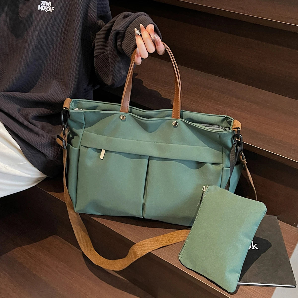 Super Popular Tote Bag for Women Large Capacity 2025 New Computer Mom Commuter Bag Nylon Canvas Bag for Students to Go in Class, Shopping and Mountaineering